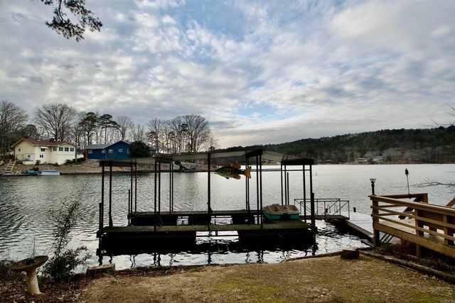 18 Seville Ln, Hot Springs Village, AR 71909