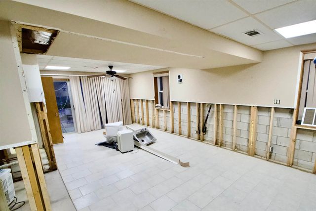 18 Seville Ln, Hot Springs Village, AR 71909