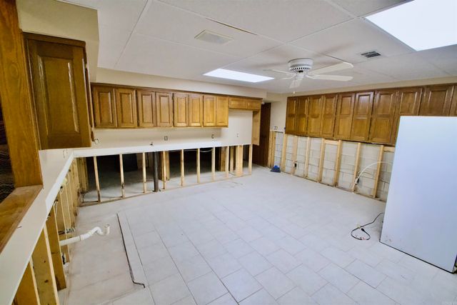 18 Seville Ln, Hot Springs Village, AR 71909