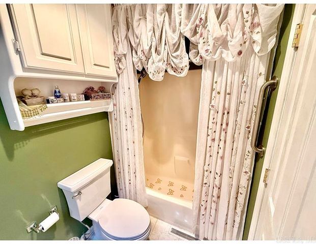 18 Seville Ln, Hot Springs Village, AR 71909