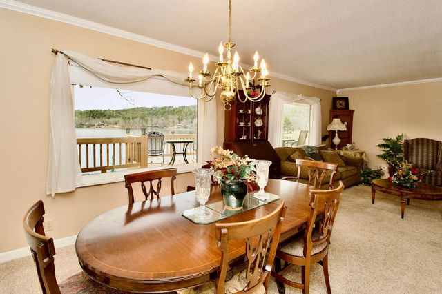 18 Seville Ln, Hot Springs Village, AR 71909