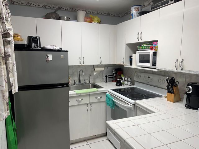 6820 W Flagler St 308, Miami, FL 33144