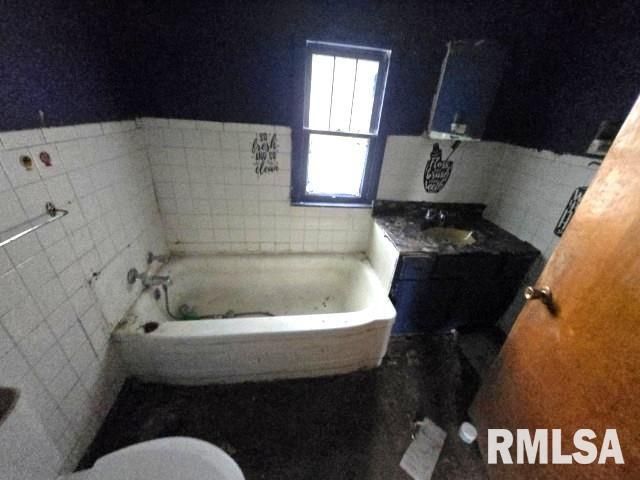 629 S 18TH Street, Mt Vernon, IL 62864