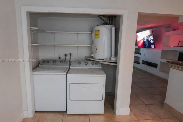 7501 Kimberly Boulevard 104, North Lauderdale, FL 33068