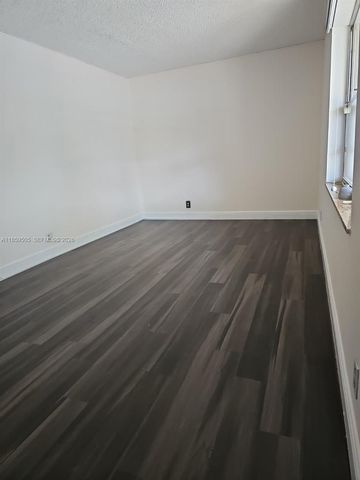 7501 Kimberly Boulevard 104, North Lauderdale, FL 33068