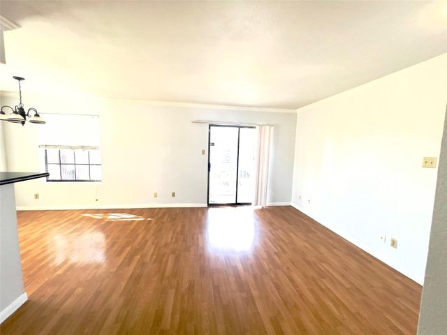 2750 Holly Hall Street 602, Houston, TX 77054