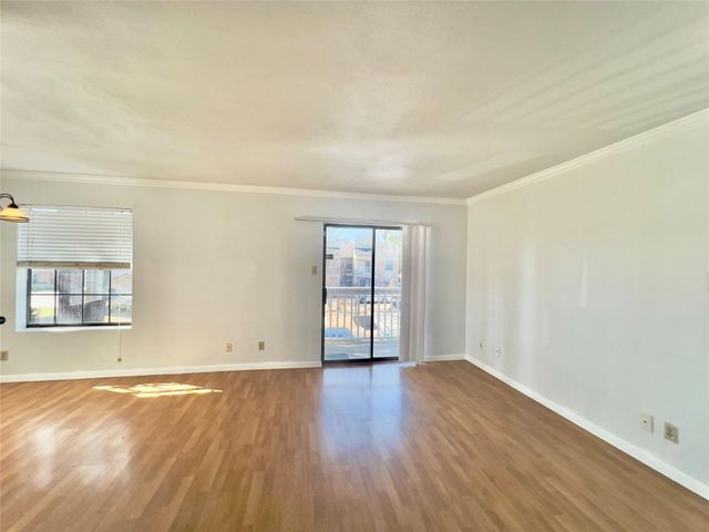 2750 Holly Hall Street 602, Houston, TX 77054