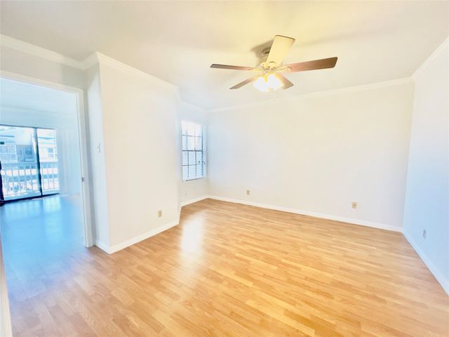 2750 Holly Hall Street 602, Houston, TX 77054