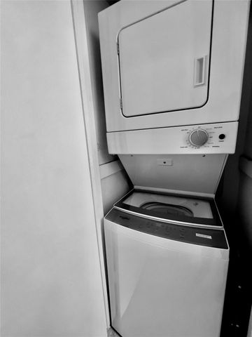 2750 Holly Hall Street 602, Houston, TX 77054