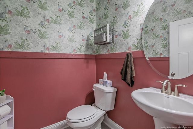 1645 Seattle Slew Lane, Hope Mills, NC 28348