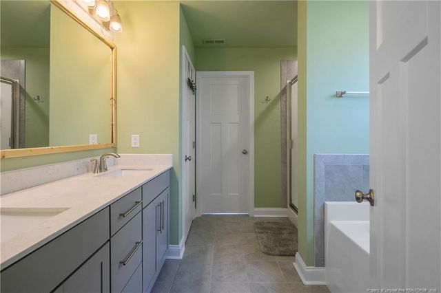 1645 Seattle Slew Lane, Hope Mills, NC 28348