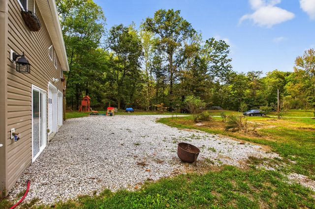 269 Gravel Lick Branch Road, Waco, KY 40385