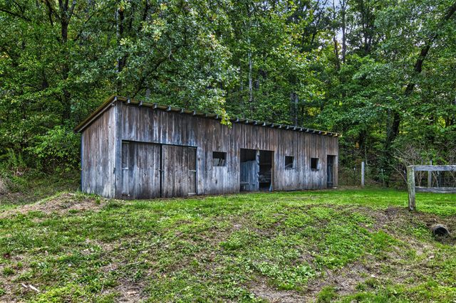 269 Gravel Lick Branch Road, Waco, KY 40385