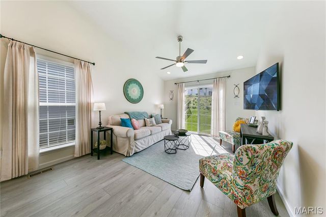 1016 Black Bear Drive, House Springs, MO 63051