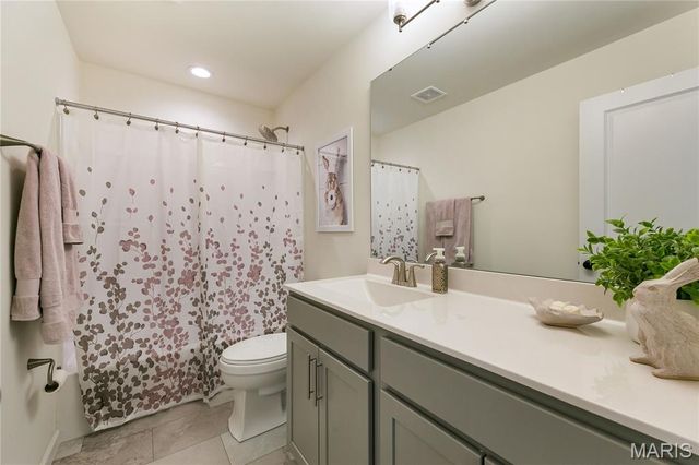 1016 Black Bear Drive, House Springs, MO 63051