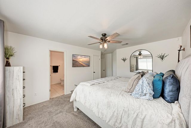 311 Creek Ledge DR, Hutto, TX 78634