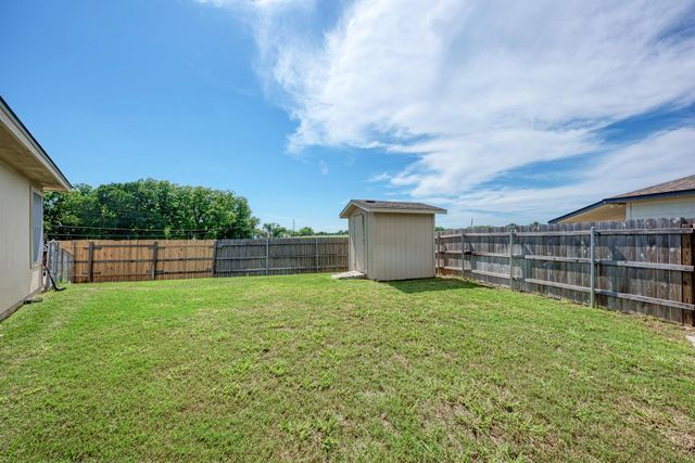 311 Creek Ledge DR, Hutto, TX 78634