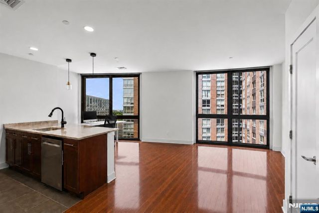 201 Marin Boulevard 813, Jersey City, NJ 07302