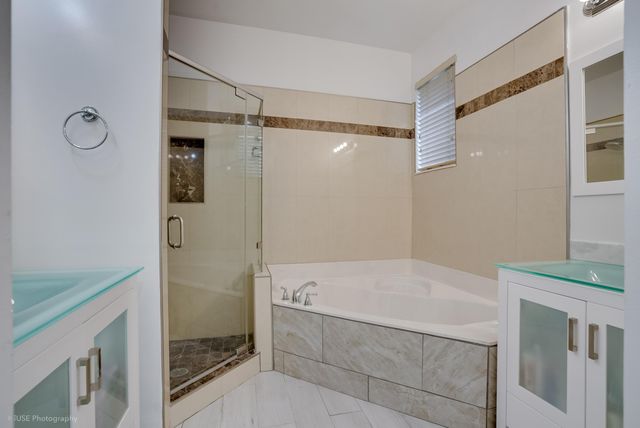 627 Conservation Drive, Weston, FL 33327