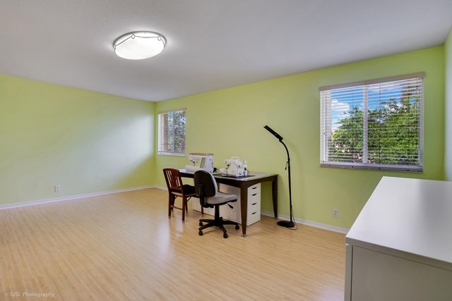 627 Conservation Drive, Weston, FL 33327