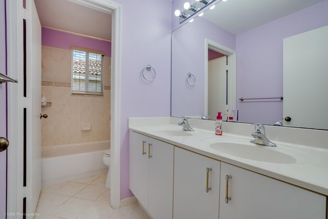 627 Conservation Drive, Weston, FL 33327