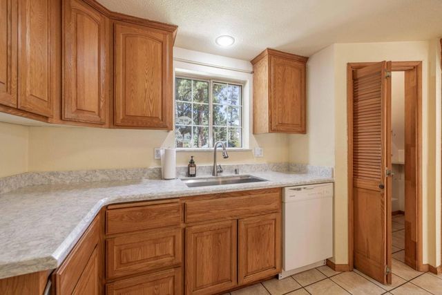 604 E Meadow Lane, Big Bear, CA 92314