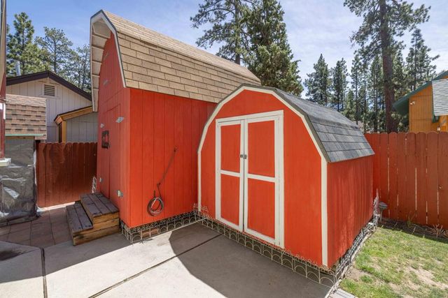 604 E Meadow Lane, Big Bear, CA 92314