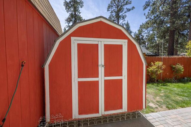 604 E Meadow Lane, Big Bear, CA 92314