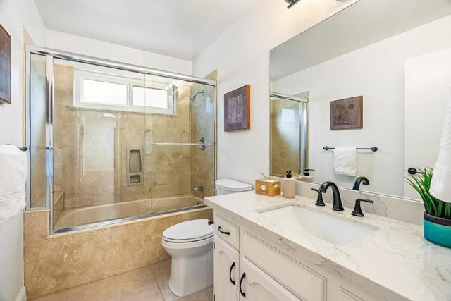 344 W Oakwood Boulevard, Redwood City, CA 94061