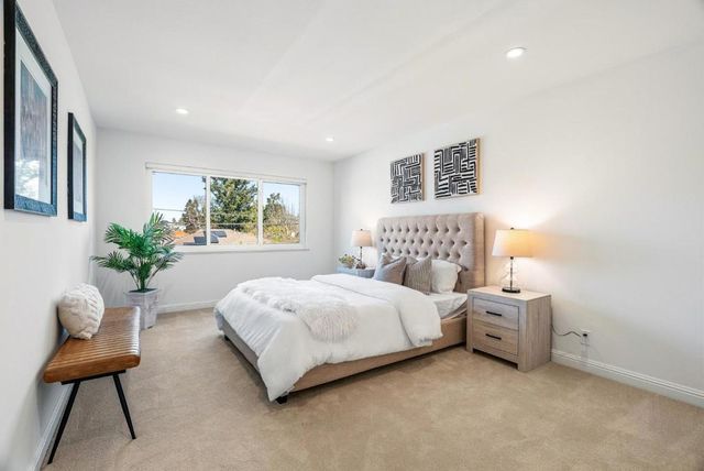 344 W Oakwood Boulevard, Redwood City, CA 94061