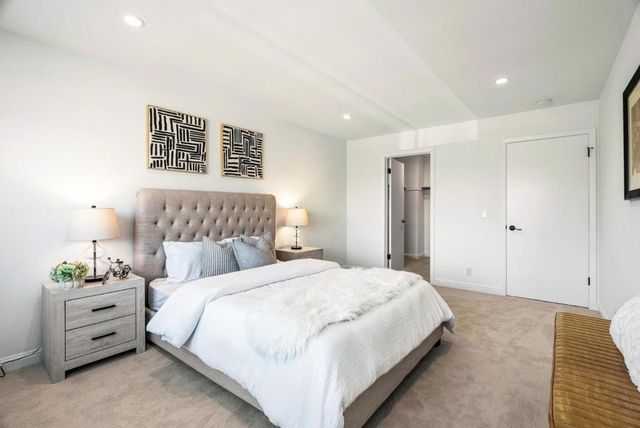 344 W Oakwood Boulevard, Redwood City, CA 94061