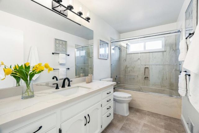 344 W Oakwood Boulevard, Redwood City, CA 94061