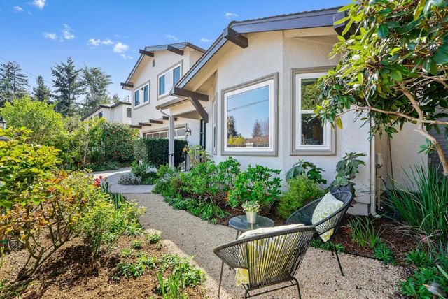 344 W Oakwood Boulevard, Redwood City, CA 94061