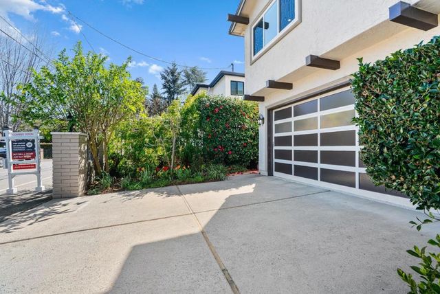 344 W Oakwood Boulevard, Redwood City, CA 94061