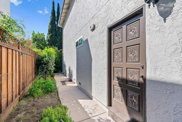 344 W Oakwood Boulevard, Redwood City, CA 94061