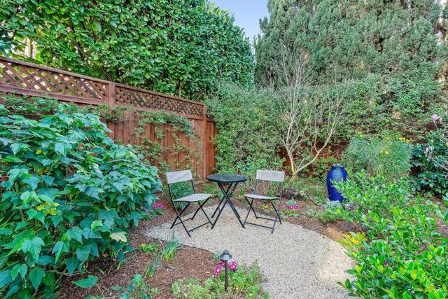 344 W Oakwood Boulevard, Redwood City, CA 94061