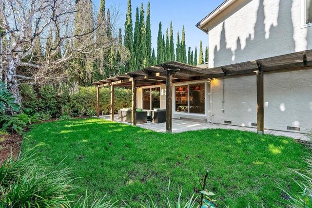 344 W Oakwood Boulevard, Redwood City, CA 94061