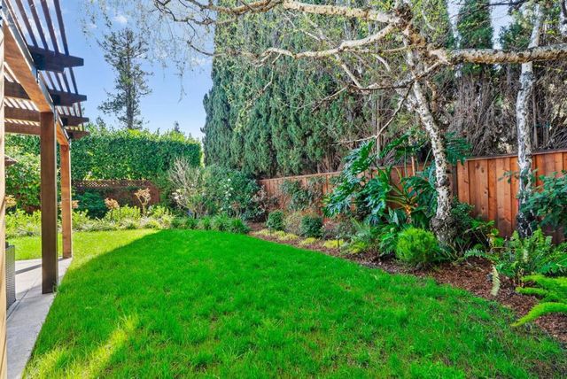 344 W Oakwood Boulevard, Redwood City, CA 94061