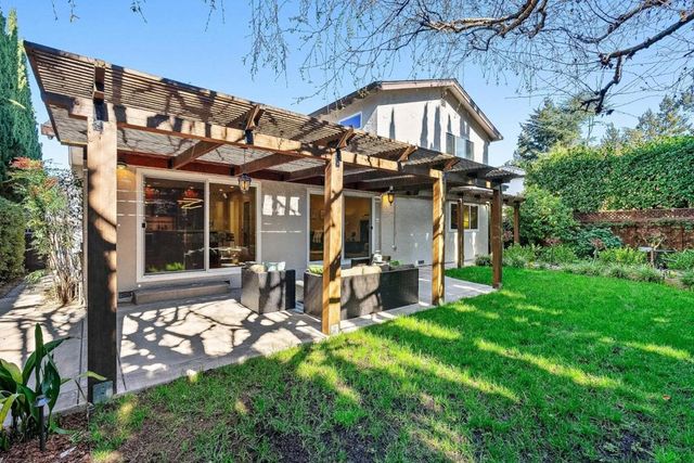 344 W Oakwood Boulevard, Redwood City, CA 94061