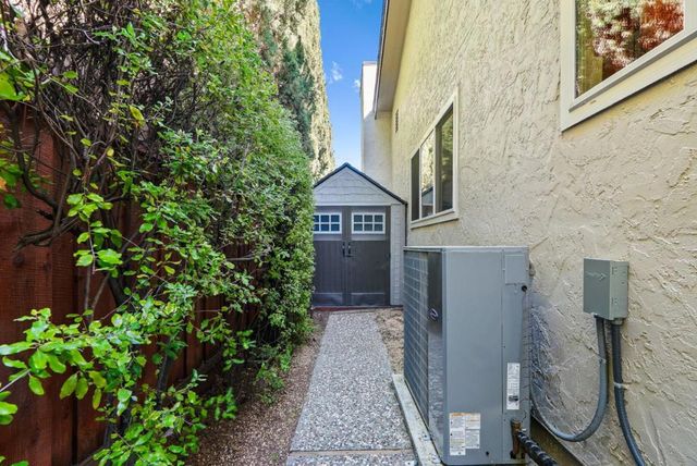 344 W Oakwood Boulevard, Redwood City, CA 94061