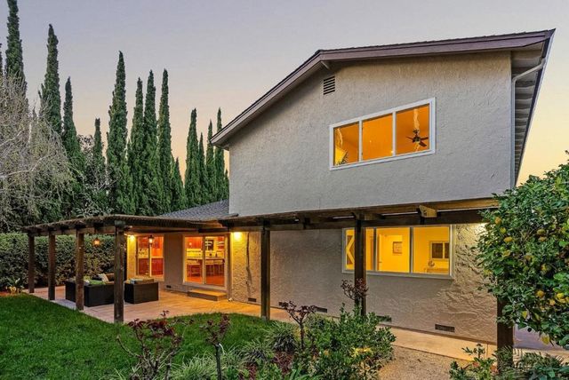 344 W Oakwood Boulevard, Redwood City, CA 94061