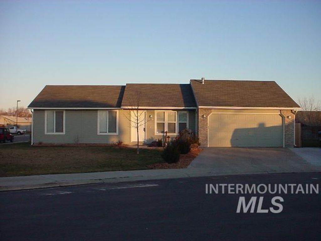 377 W Chrisfield Dr., Meridian, ID 83642