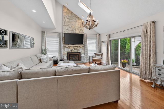 55 PARRY DR, Hainesport, NJ 08036