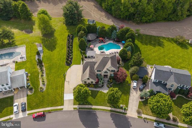 55 PARRY DR, Hainesport, NJ 08036