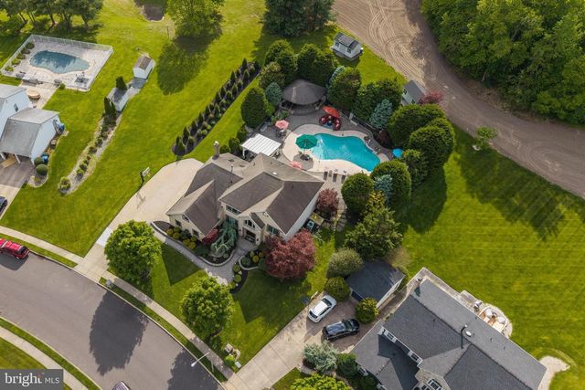 55 PARRY DR, Hainesport, NJ 08036