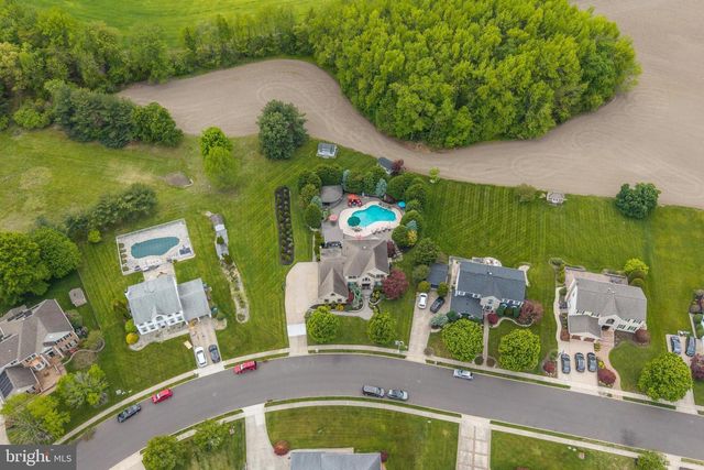 55 PARRY DR, Hainesport, NJ 08036