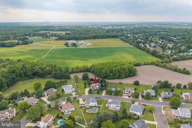 55 PARRY DR, Hainesport, NJ 08036