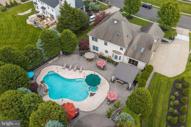 55 PARRY DR, Hainesport, NJ 08036