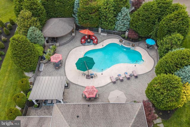 55 PARRY DR, Hainesport, NJ 08036