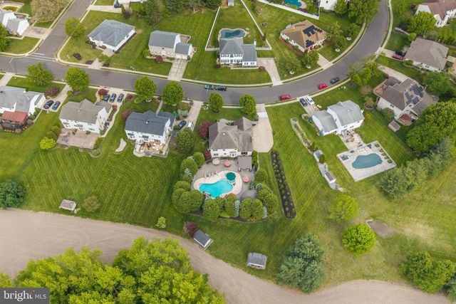 55 PARRY DR, Hainesport, NJ 08036